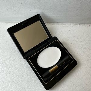 Cle de peau Beaute Ombre Couleur Creme Cream Eye Shadow White